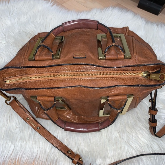 Chloe Crossbody Bag - Picture 3 of 11